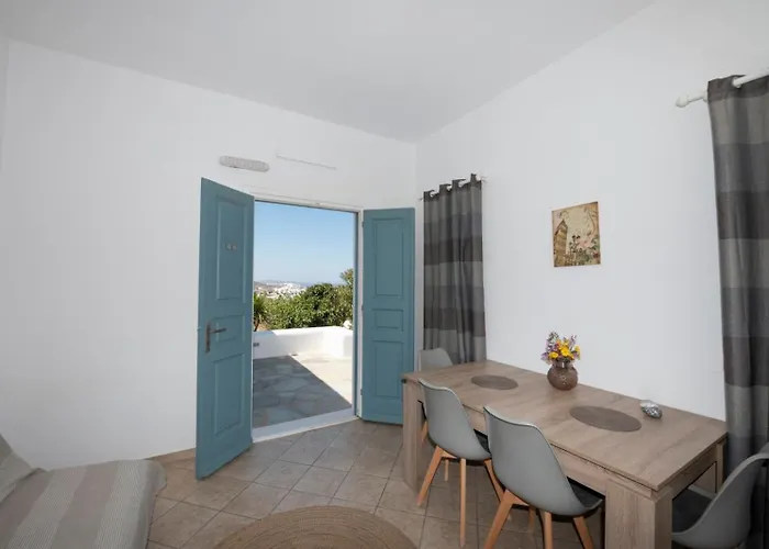 Sunset 7.59 * Mykonos Town